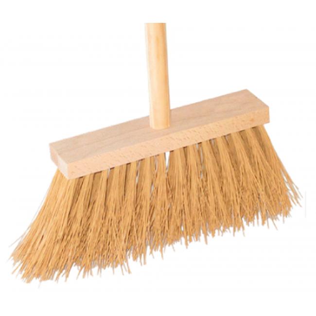 Wooden sidewalk broom with Cedric handle